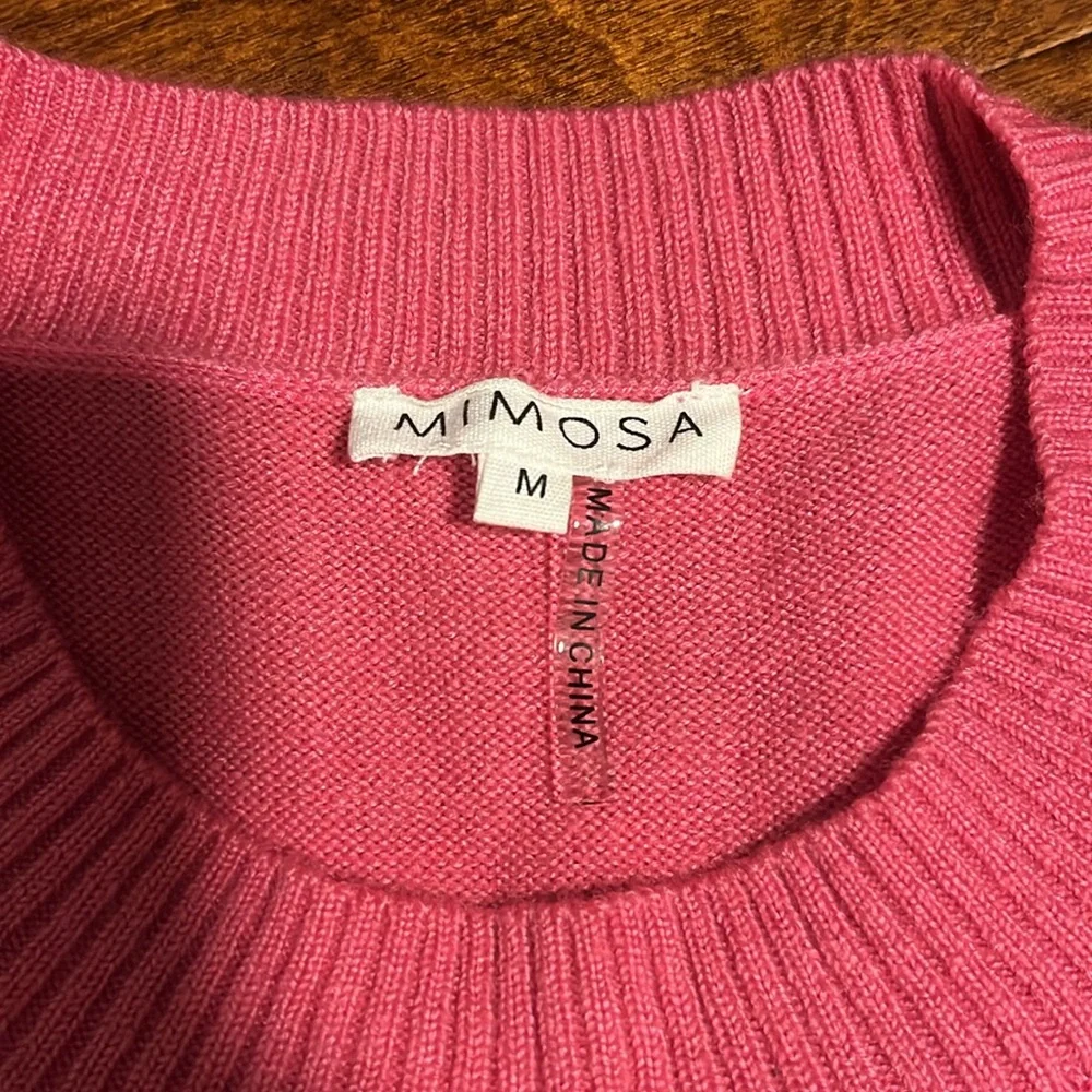Pink Sleeveless Sweatervest Size Medium - Picture 2 of 5
